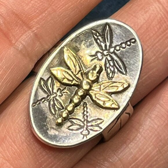 Jewelry - Sterling Silver Vintage Oval Golden Dragonfly Signet Ring
